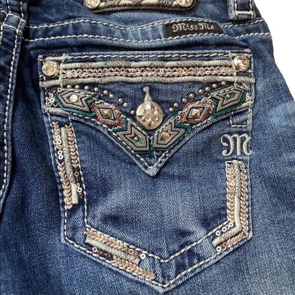 Miss Me Straight Leg Jeans Size 26 Aztec Bling Embellished Cowgirl Western - Picture 6 of 7